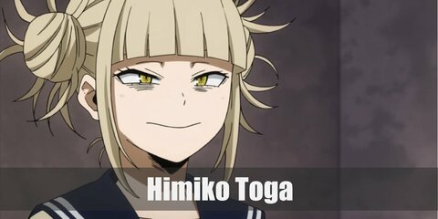 Himiko Toga's costume features a school-girl inspired look with an oversized sweater and pleated skirt. She also sports twin buns as well as a knife. 