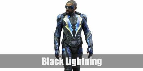  Black Lightning’s costume is a pair of black goggles and an all-dark suite littered with different armor parts, with two lightning strikes painted at the chest.