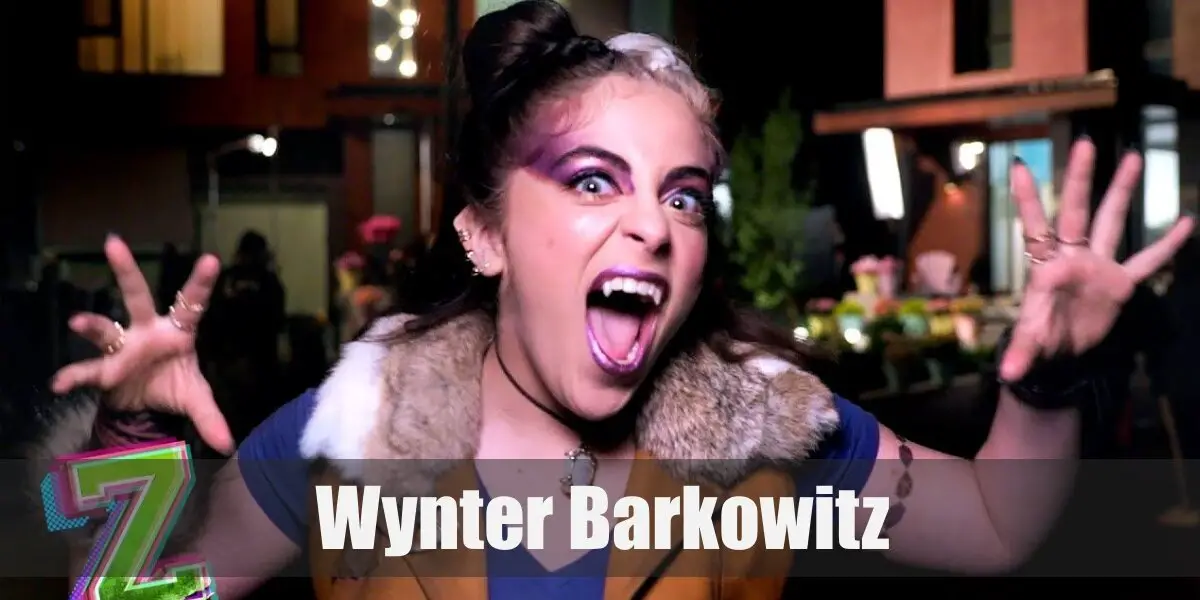 Wynter Barkowitz Costume from Zombies 2 for Cosplay & Halloween