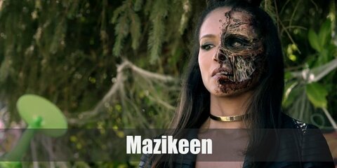  Mazikeen is one of Hell’s best torturers and Lucifer’s right-hand woman. Maze’s costumes are her all-black Netflix look and her classic comic outfit. 