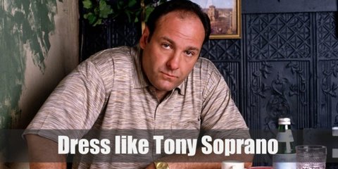  Tony Soprano’s style is casual but commanding. He usually wears a loose-fitting top, a pair of classic-cut dress pants, and classy Oxfords. 